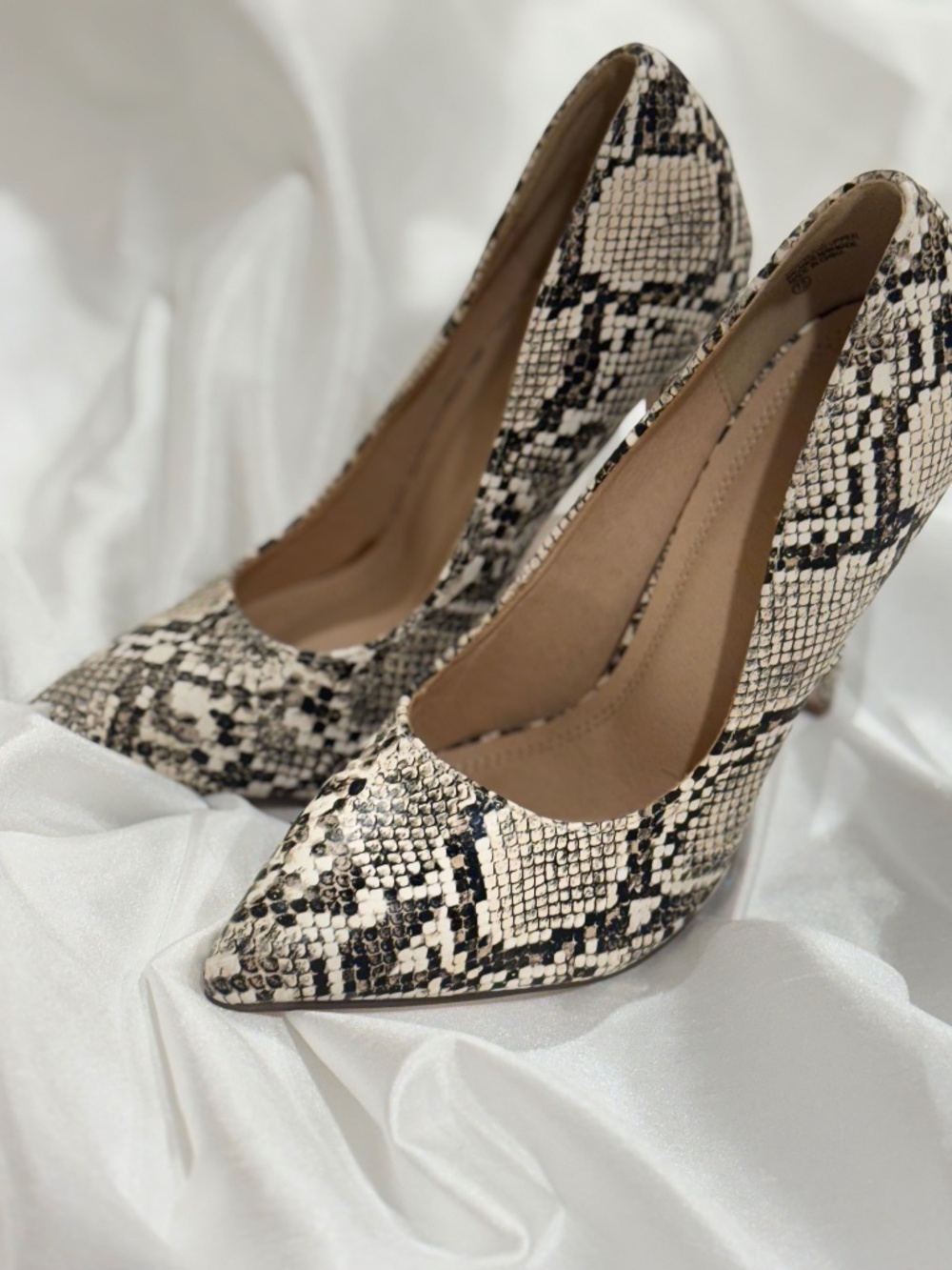 Heels snake print blk/white
